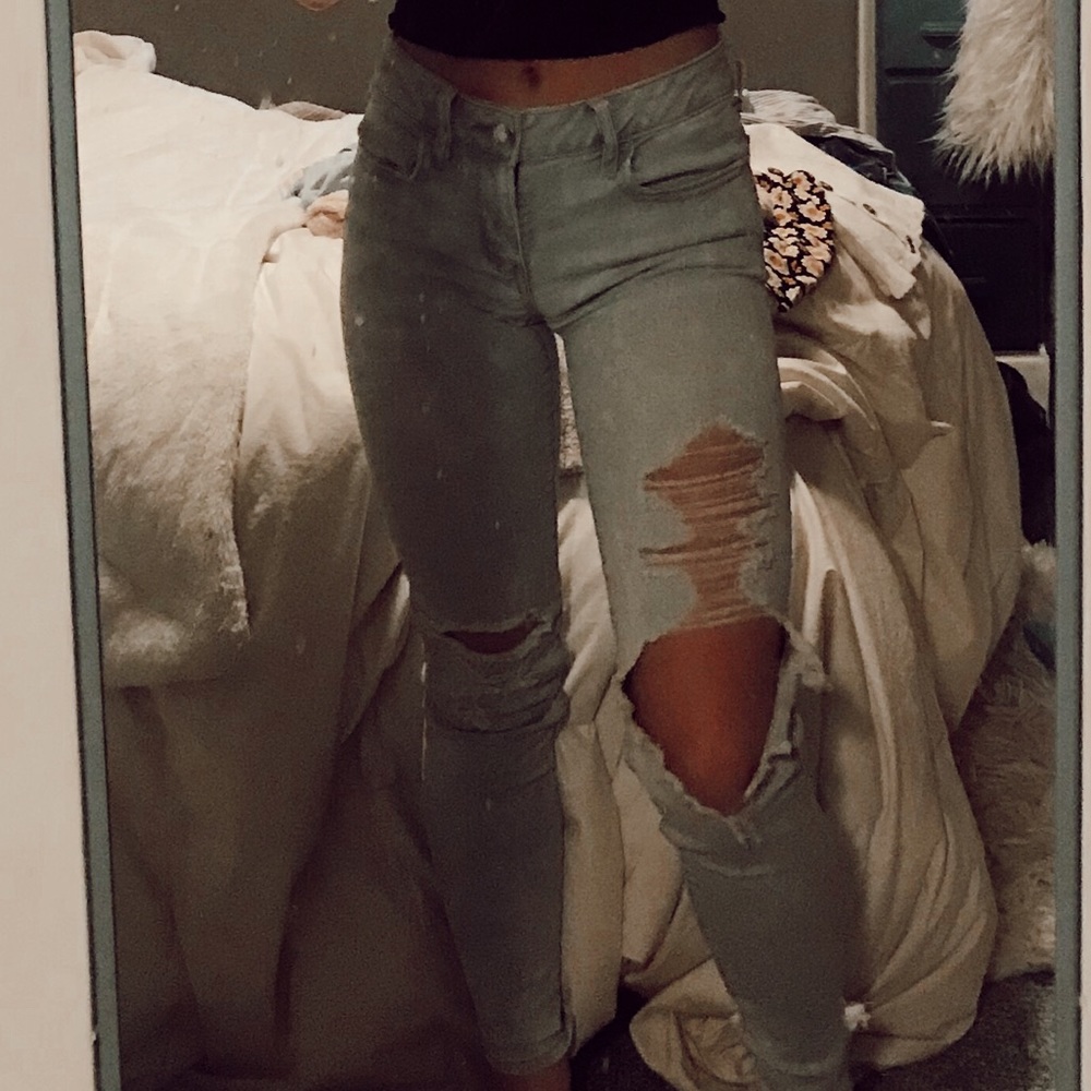 american eagle high waisted jeans